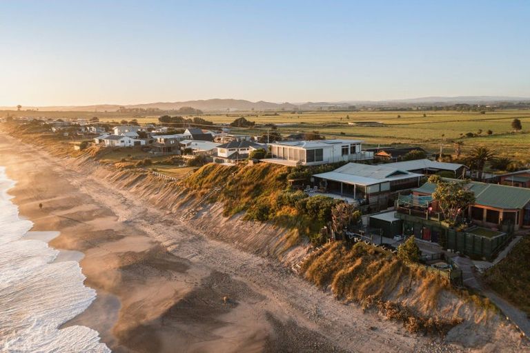 Photo of property in 159 Pukehina Parade, Pukehina, Te Puke, 3189