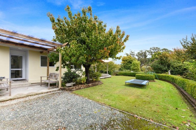 Photo of property in 14 Dicker Road, Tasman, Upper Moutere, 7173