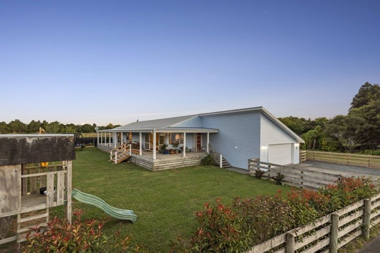 Photo of property in 974 Kahikatea Flat Road, Waitoki, Kaukapakapa, 0871