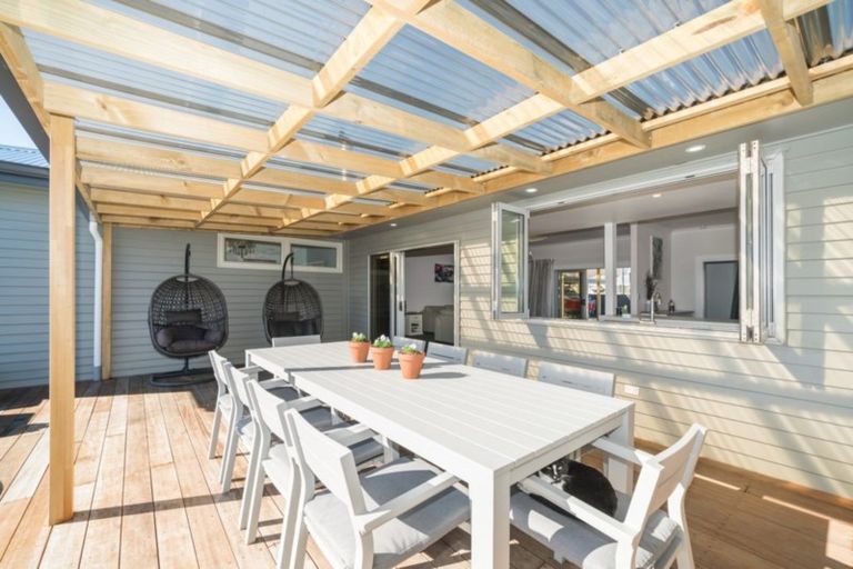 Photo of property in 8 Russell Street, Feilding, 4702