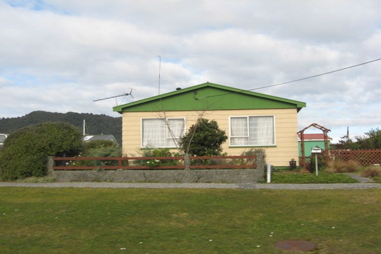 Photo of property in 45 Packers Quay, Blaketown, Greymouth, 7805