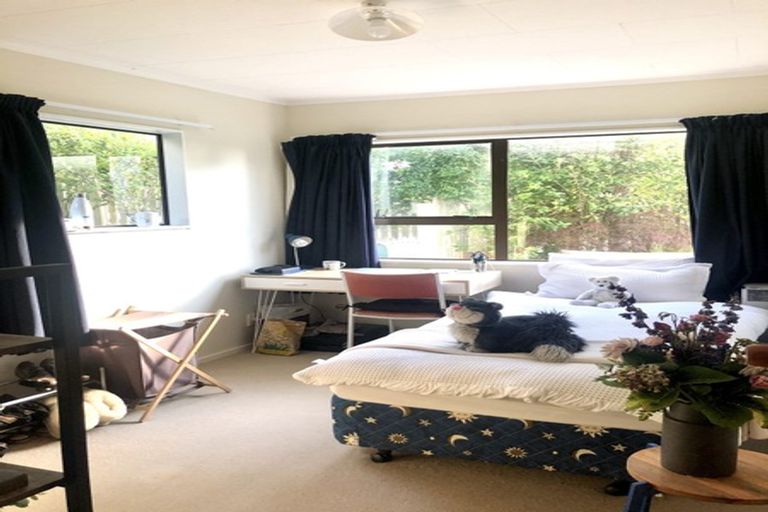 Photo of property in 25b Cunliffe Street, Johnsonville, Wellington, 6037