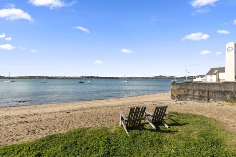 Photo of property in 1/16 Church Street, Devonport, Auckland, 0624