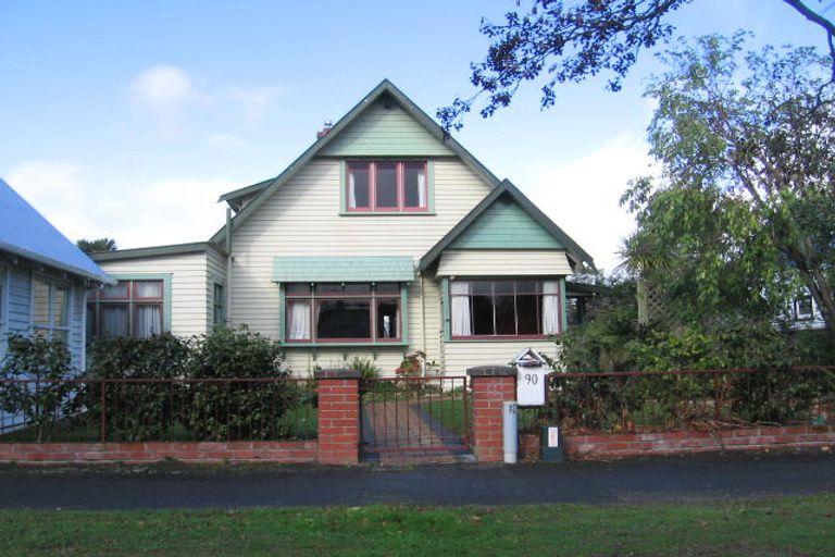 Photo of property in 90 Rongopai Street, Palmerston North, 4414