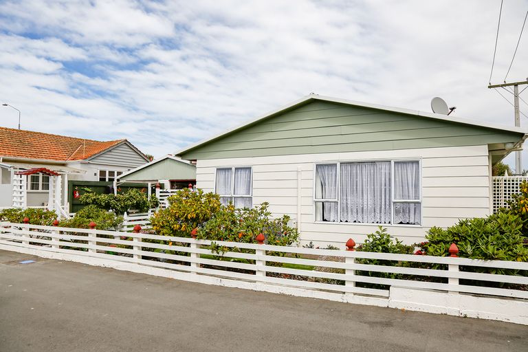 Photo of property in 1a Raglan Street, Oamaru North, Oamaru, 9400