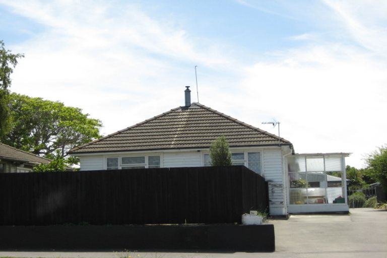 Photo of property in 2/331 Wainoni Road, Avondale, Christchurch, 8061