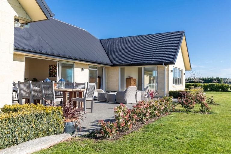 Photo of property in 178 School Road, West Eyreton, Rangiora, 7475