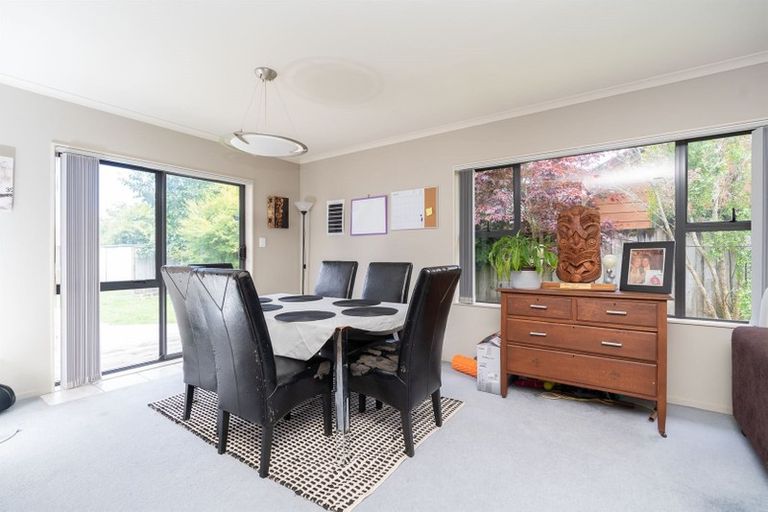 Photo of property in 2 Drake Place, Fairview Downs, Hamilton, 3214