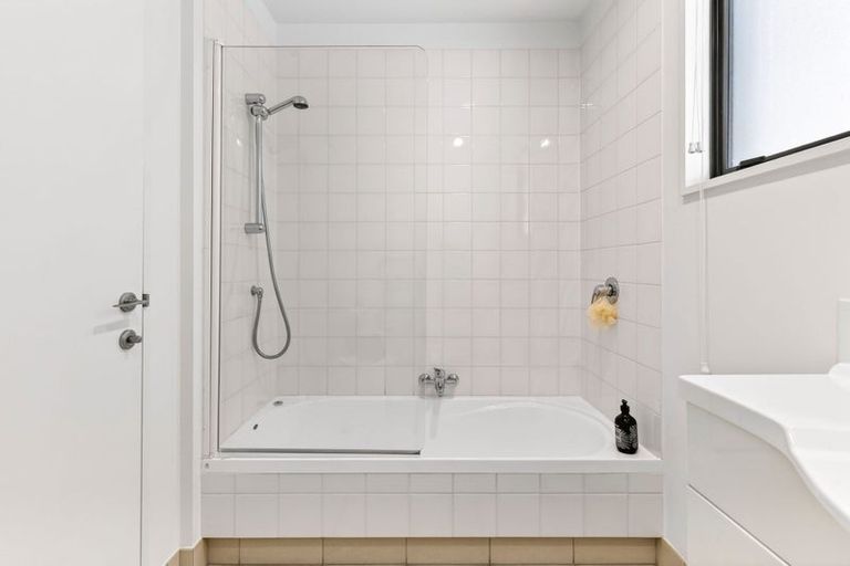 Photo of property in Waterfront Apartments, 11/309 Wakefield Quay, Stepneyville, Nelson, 7010