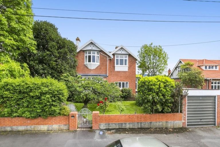 Photo of property in 11 Ings Avenue, Saint Clair, Dunedin, 9012