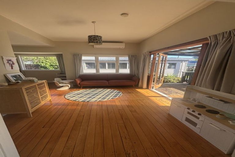 Photo of property in 20 Menzies Street, Sumner, Christchurch, 8081