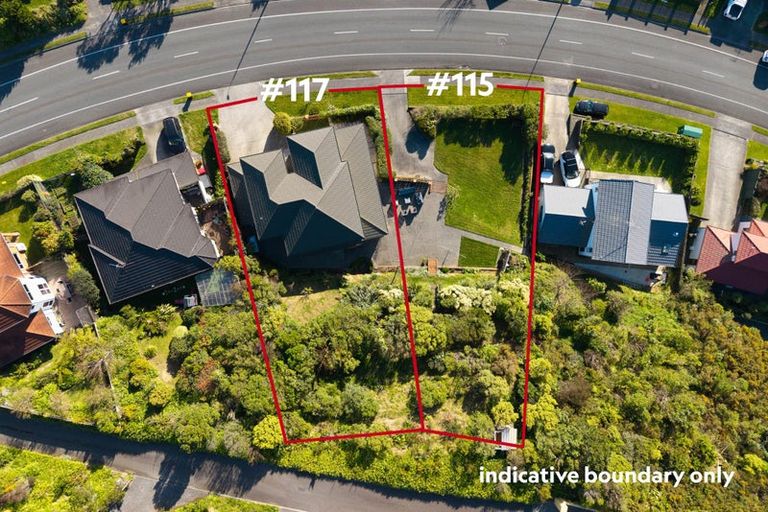 Photo of property in 117 Woodman Drive, Tawa, Wellington, 5028