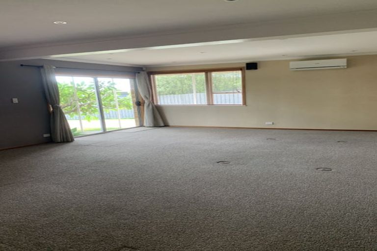 Photo of property in 30a Te Atatu Road, Te Atatu South, Auckland, 0610