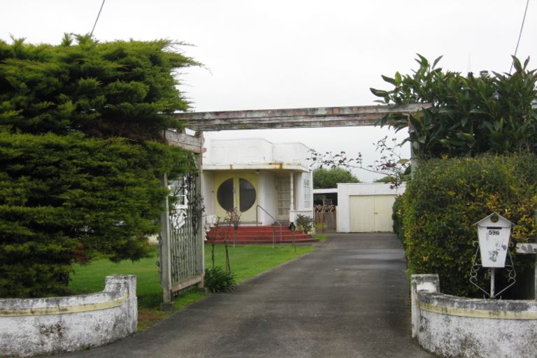 Photo of property in 596 Queen Street East, Levin, 5510