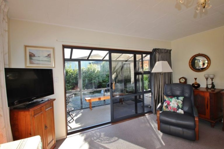 Photo of property in 15 Canning Street, Gore, 9710