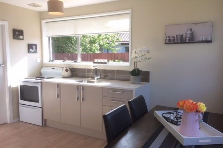 Photo of property in 1/5 Vancouver Crescent, Wainoni, Christchurch, 8061