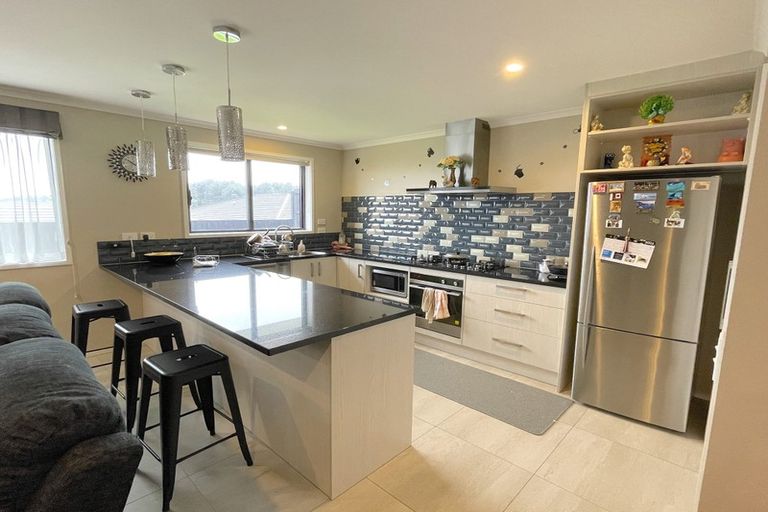 Photo of property in 29 Margaret Shields Avenue, Aotea, Porirua, 5024