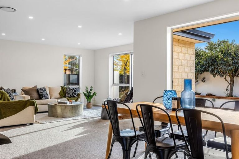 Photo of property in 102 Johns Road, Rangiora, 7400