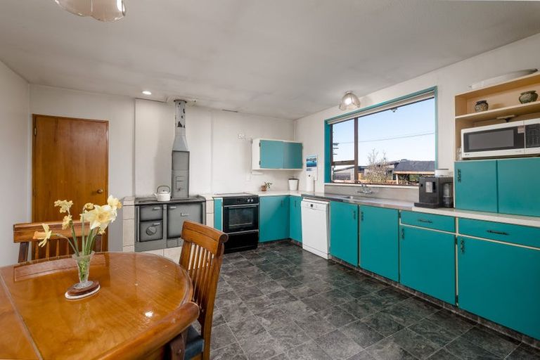 Photo of property in 15 Victoria Street, Waimate, 7924
