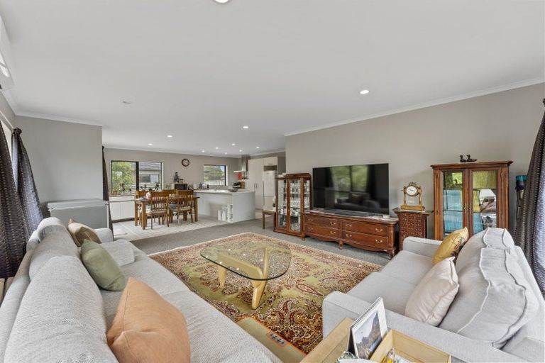 Photo of property in 11 Phoenix Court, Otaki, 5512