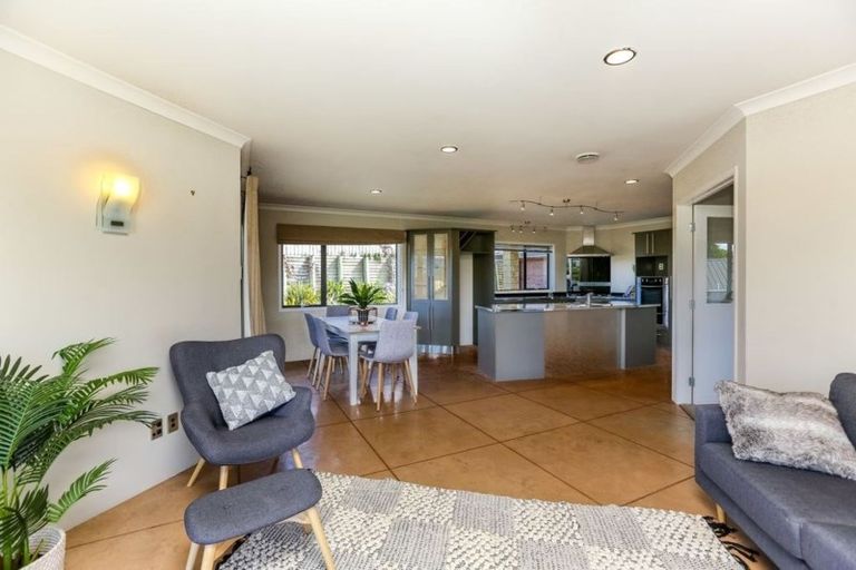 Photo of property in 3 Rotokare Crescent, Whalers Gate, New Plymouth, 4310