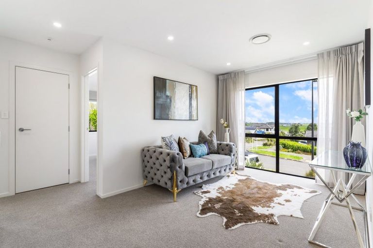 Photo of property in 1 Wesleyan Street, Paerata, 2124