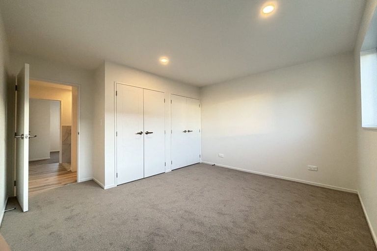 Photo of property in 24a Poruru Close, Papakura, 2110