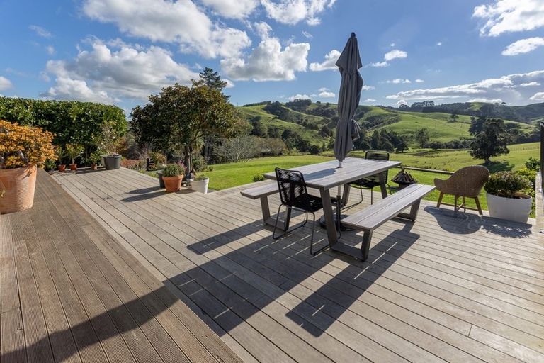 Photo of property in 579b Inland Road, Helensville, 0875