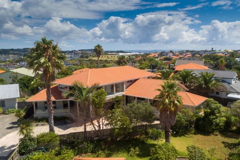 Photo of property in 21 Belle-mer Place, Gulf Harbour, Whangaparaoa, 0930