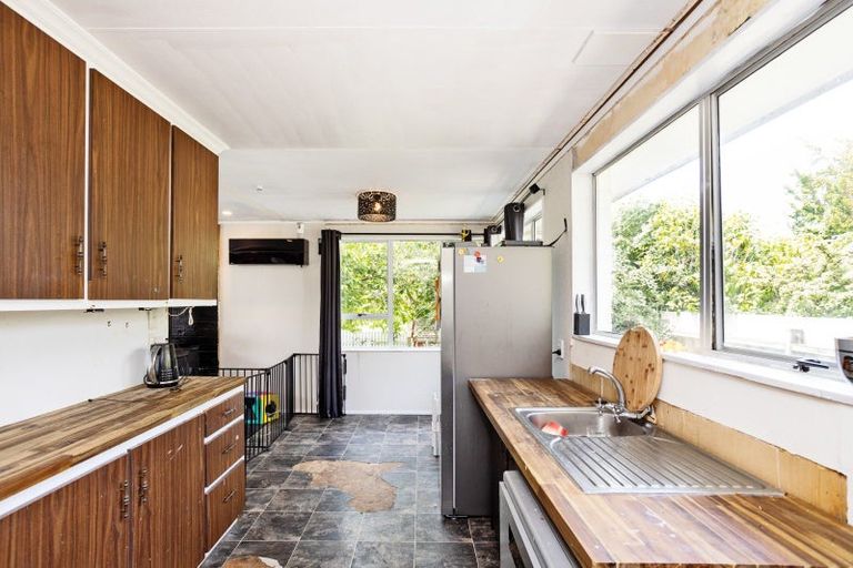 Photo of property in 122 Cunningham Crescent, Grasmere, Invercargill, 9810