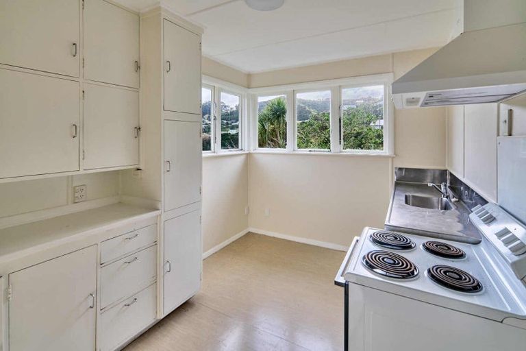 Photo of property in 40 Victory Avenue, Karori, Wellington, 6012