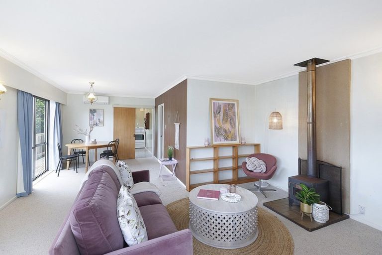 Photo of property in 28 Weka Road, Raumati Beach, Paraparaumu, 5032