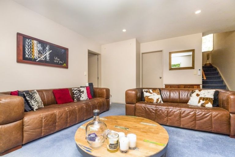 Photo of property in 13h Eban Avenue, Hillcrest, Auckland, 0627
