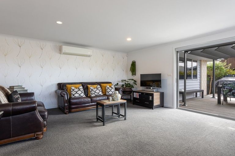 Photo of property in 72 Golden Sands Drive, Papamoa Beach, Papamoa, 3118