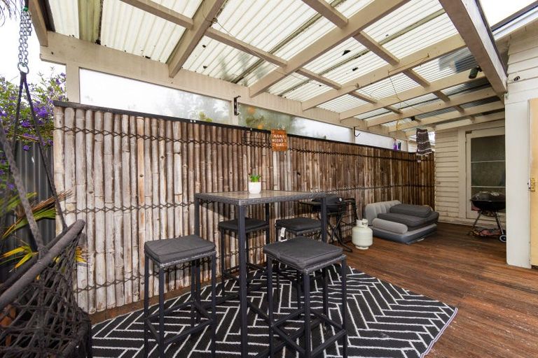 Photo of property in 15 Latham Street, Napier South, Napier, 4110