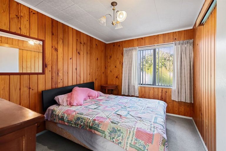 Photo of property in 30 Te Arawa Place, Welcome Bay, Tauranga, 3112