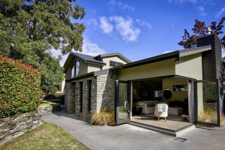 Photo of property in 94 Centennial Avenue, Arrowtown, 9302