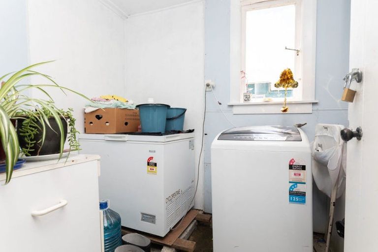 Photo of property in 18 Mccallum Street, Dannevirke, 4930