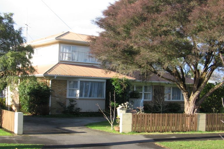 Photo of property in 5 Liston Crescent, Hillcrest, Hamilton, 3216