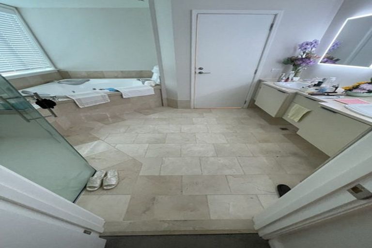 Photo of property in 5/28a Carlton Mill Road, Merivale, Christchurch, 8014