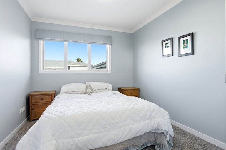 Photo of property in 56 Panorama Heights, Orewa, 0931