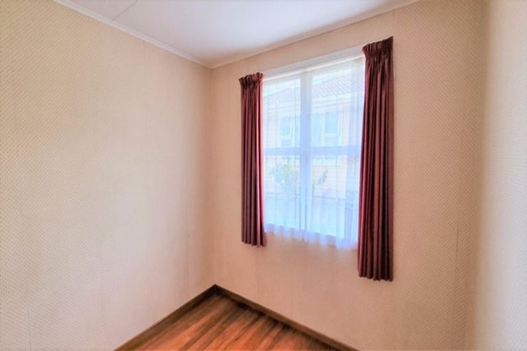 Photo of property in 13 Friedlanders Road, Manurewa, Auckland, 2102