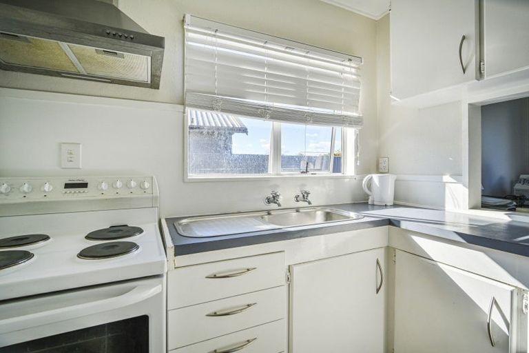 Photo of property in 10b Kilkee Terrace, Flaxmere, Hastings, 4120