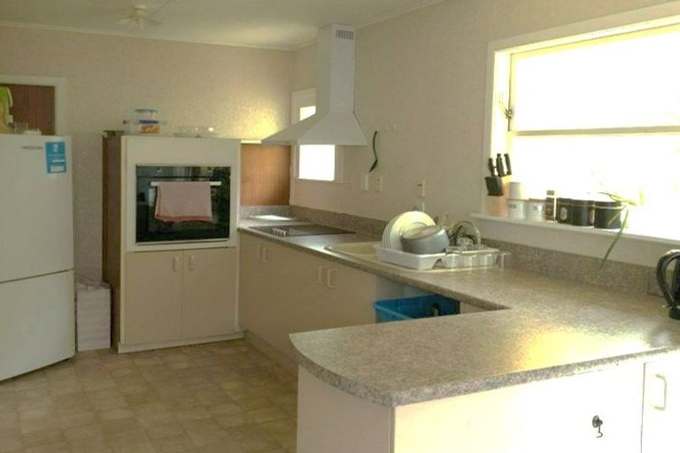 Photo of property in 231 Dowse Drive, Maungaraki, Lower Hutt, 5010