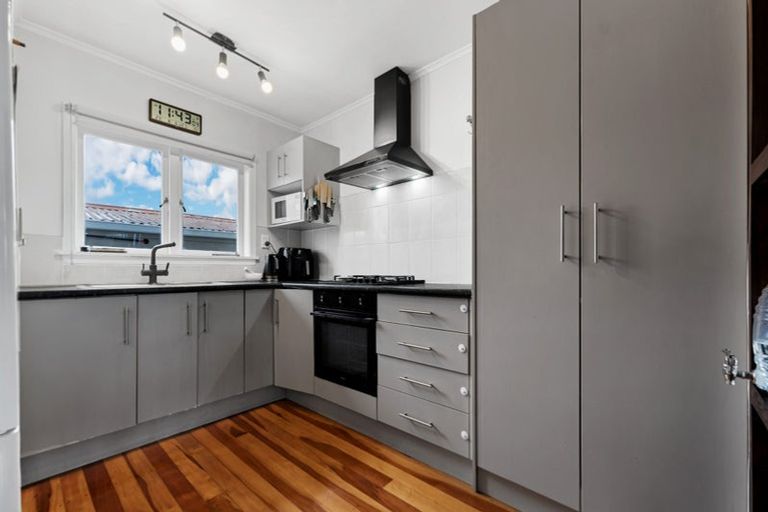 Photo of property in 1/5 Rogers Road, Manurewa, Auckland, 2102