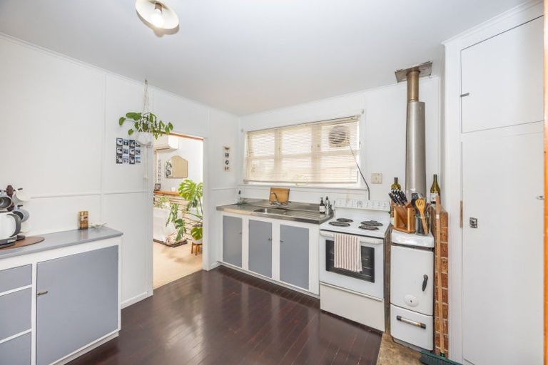 Photo of property in 43 Urlich Avenue, Melville, Hamilton, 3206