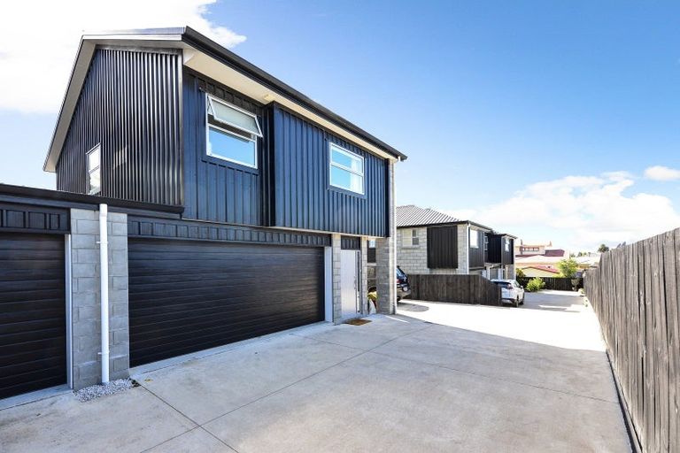 Photo of property in 2/28 Garnett Avenue, Forest Lake, Hamilton, 3200