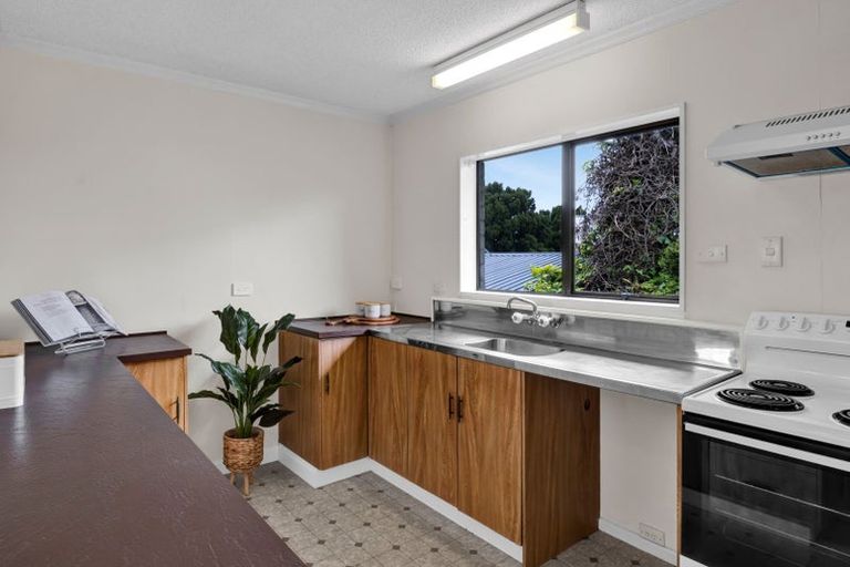 Photo of property in 2/153 Tukapa Street, Westown, New Plymouth, 4310