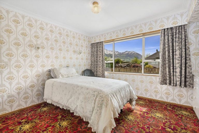 Photo of property in 27 Hunter Crescent, Wanaka, 9305