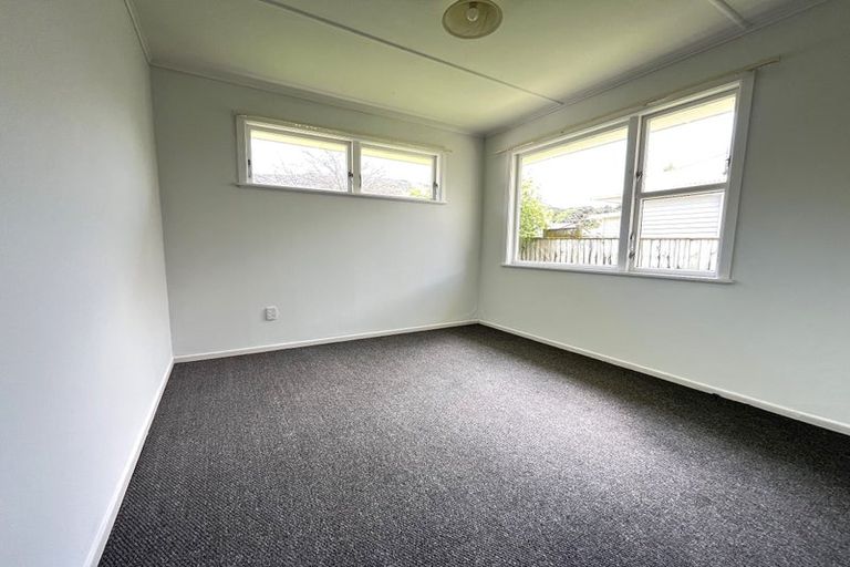 Photo of property in 249 Wellington Road, Wainuiomata, Lower Hutt, 5014